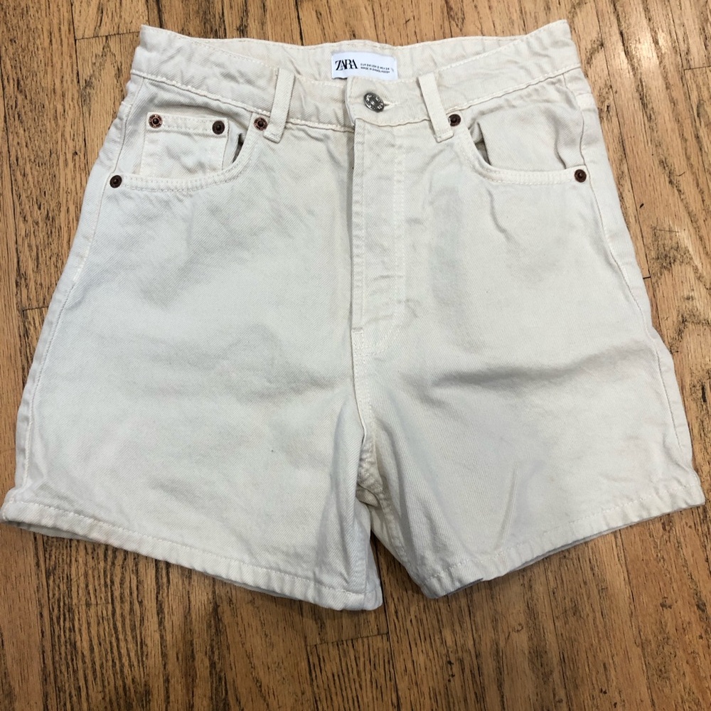 Zara Women's Off-White Jean Shorts